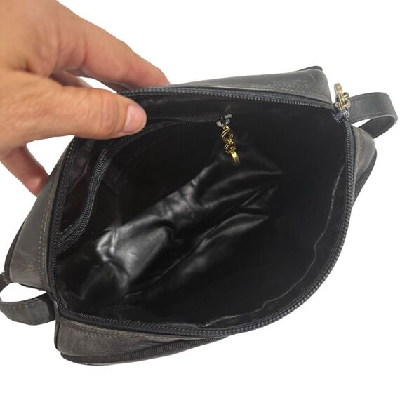 Salvatore Ferragamo Black Leather Authentic Gold Plaque Logo Leather Crossbody V - Picture 5 of 13